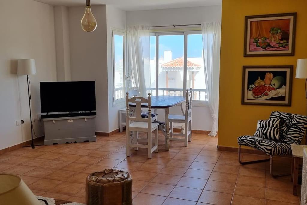 Gilda: Beautiful Spacious Apartment. Seaview From Rooftop Terrace Corralejo Esterno foto