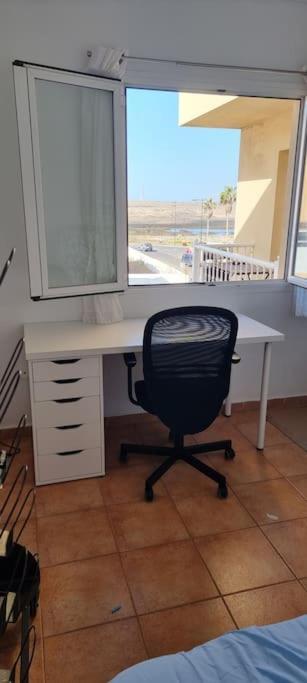 Gilda: Beautiful Spacious Apartment. Seaview From Rooftop Terrace Corralejo Esterno foto